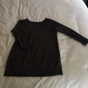 3/4 length waffle knit shirt